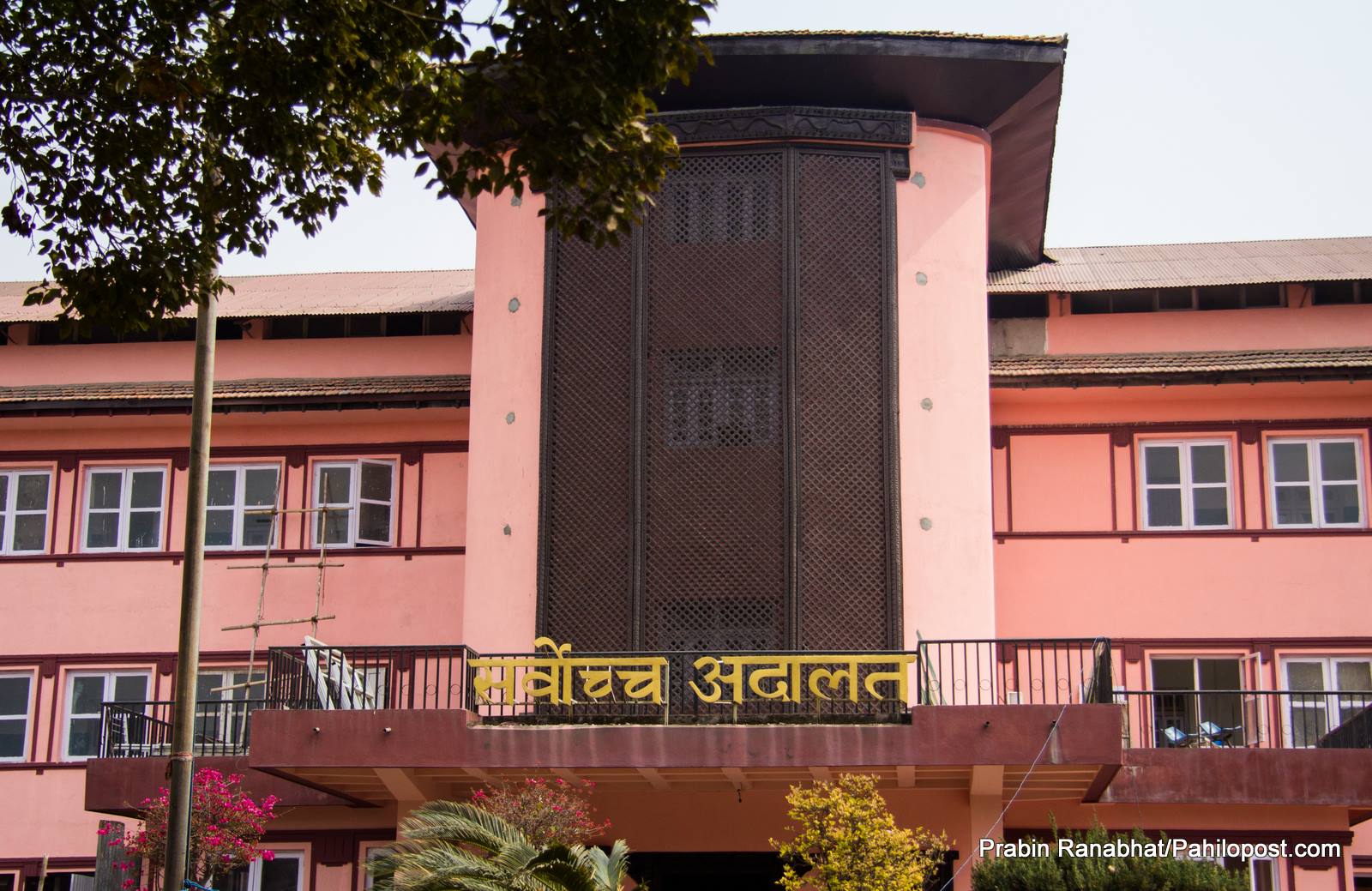 'भद्र विद्रोह'मा उत्रिए थप न्यायाधीश; हेरेनन् मुद्दा, पराजुलीमाथि थप दवाव