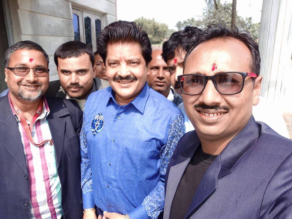 पुर्ख्यौली थलो भारदहमा रमाउँदै उदितनारायण झा