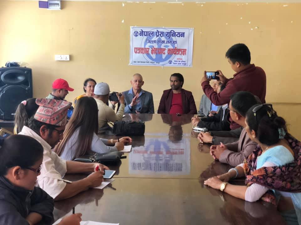 सरकार संघीयता विरोधी गतिविधि गरिरहेको शशांकको आरोप, 'ओलीको भनाई र काम गराईमा आकाश जमिन फरक'