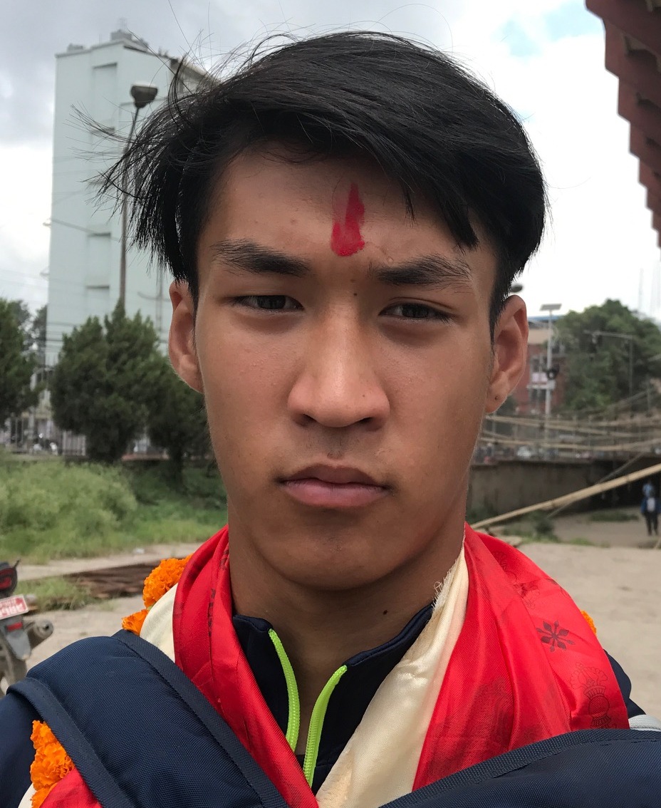 थाइल्यान्डमा नेपाली युवा बक्सर ग्याल्जेन र विशाल पराजित