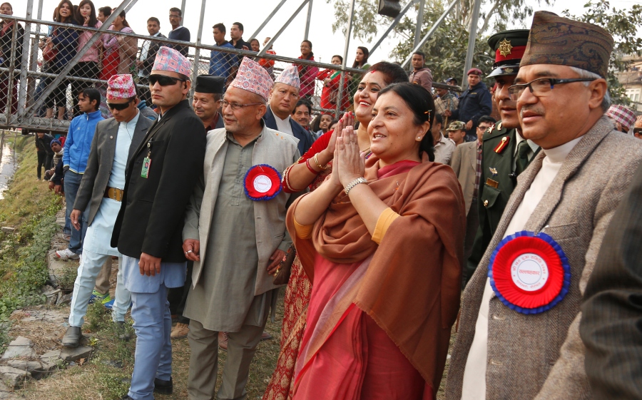 राष्ट्रपति भण्डारीद्वारा गोसाइकुण्डमा पूजा अर्चना