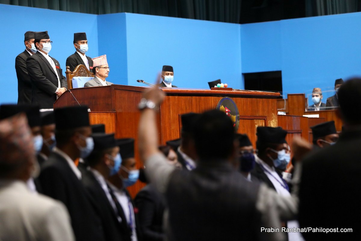 एमालेको अवरोधबिच प्रतिनिधिसभामा महालेखा परीक्षकको प्रतिवेदन पेश, मंगलवारसम्मका लागि बैठक स्थगित