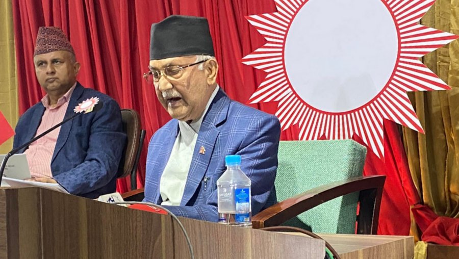 असार १७ लाई ज्योतिषीको कुरा भन्दै पन्छिए ओली : गठबन्धनका लागि सबैभन्दा ठुलो खड्को त वैशाख ३० नै हो