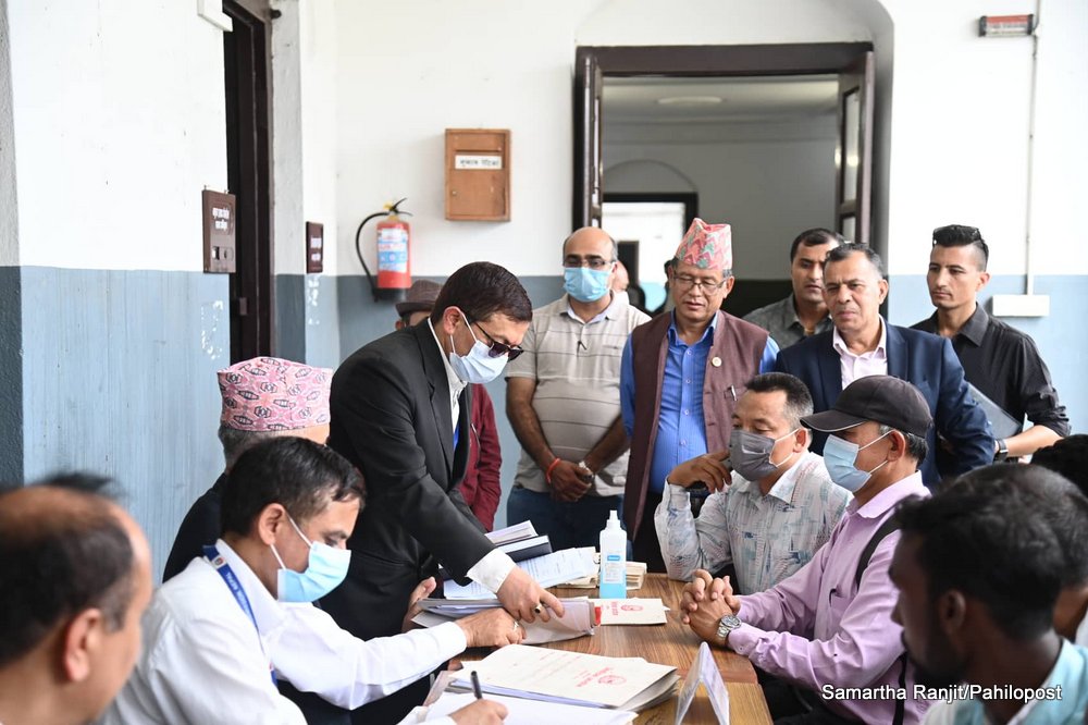 कांग्रेसले गर्‍यो दल दर्ता : केन्द्रीय समितिमा  ३३ प्रतिशत महिला पुर्‍याउन ढिलो हुँदा अन्तिम दिनमात्र आयोगमा
