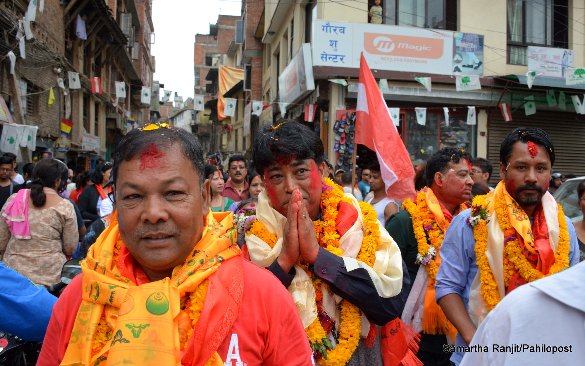 फोटोमा हेर्नुस् काठमाडौं महानगर २० नं.वडाको विजयउत्सव