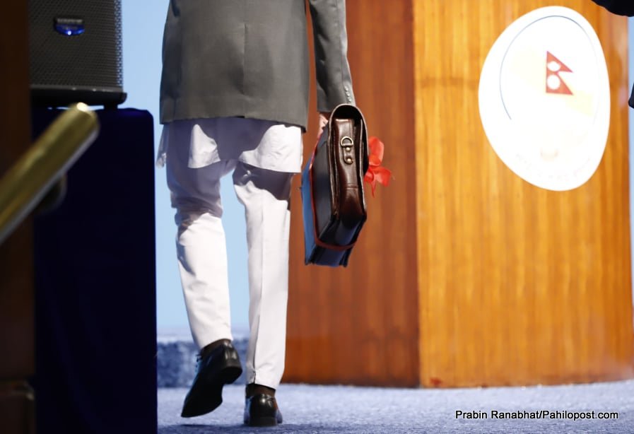 स्वास्थ्य मन्त्रालयको बजेट बढ्यो, स्वास्थ्य स्वयं सेविकाको यातायात खर्च दोब्बर