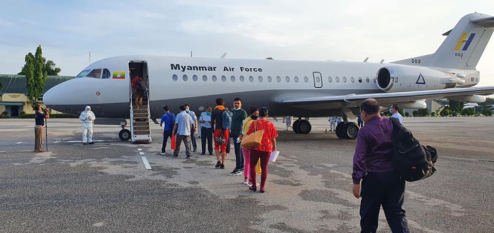 २६ नेपालीलाई लिएर उड्यो म्यानमारको सैनिक विमान