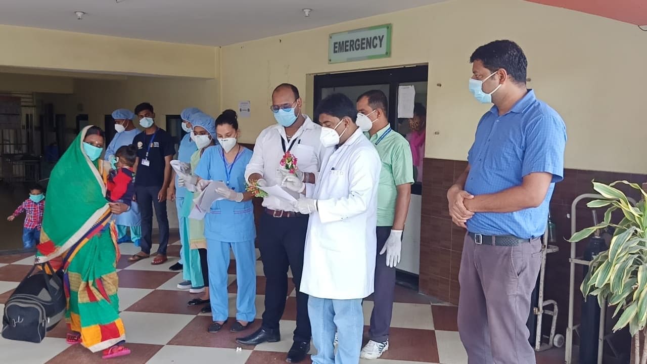 वीरगंजबाट डेढ वर्षीय बालकसहित ११ जना डिस्चार्ज