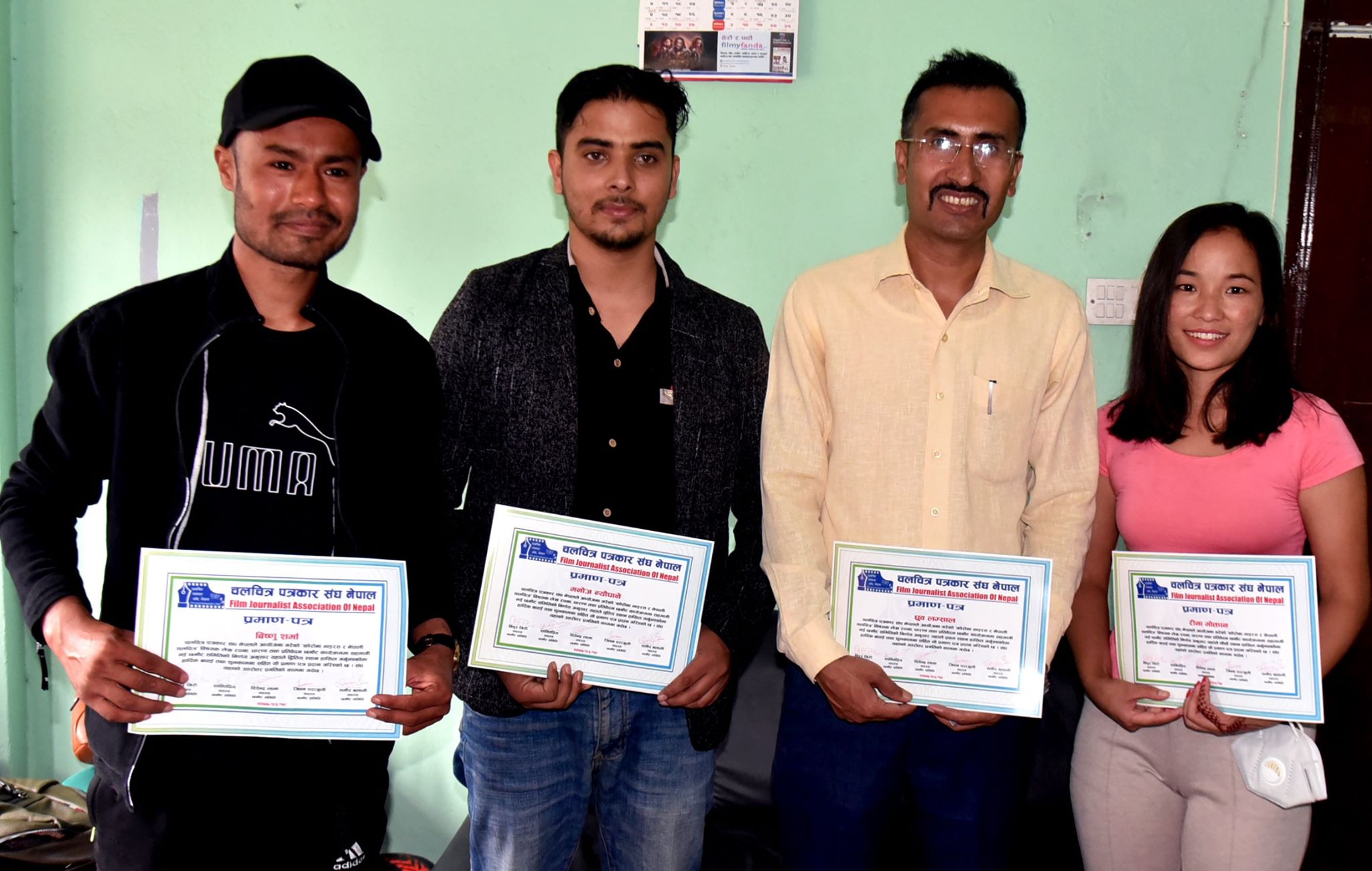 लकडाउनले नेपाली चलचित्र क्षेत्रमा पारेको असरबारे लेख्ने ४ पत्रकार पुरस्कृत