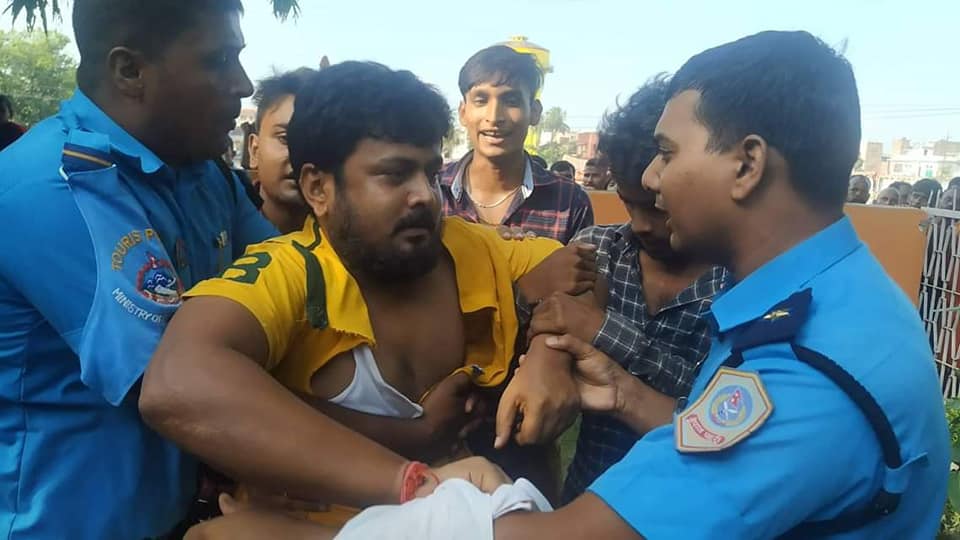 भिडियो खिचेको निहुँमा प्रहरीको कुटाइ : सोसल मिडियामा भाइरल घटनाको यस्तो छ अन्तर्कथा