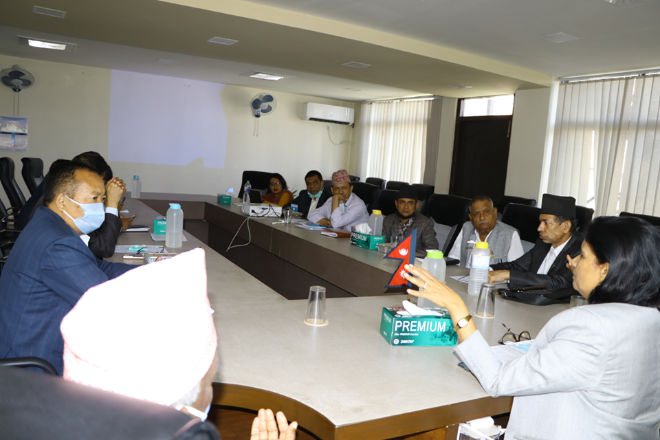 भूमि आयोगलाई छिटो काम अघि बढाउन मन्त्री अर्यालको निर्देशन