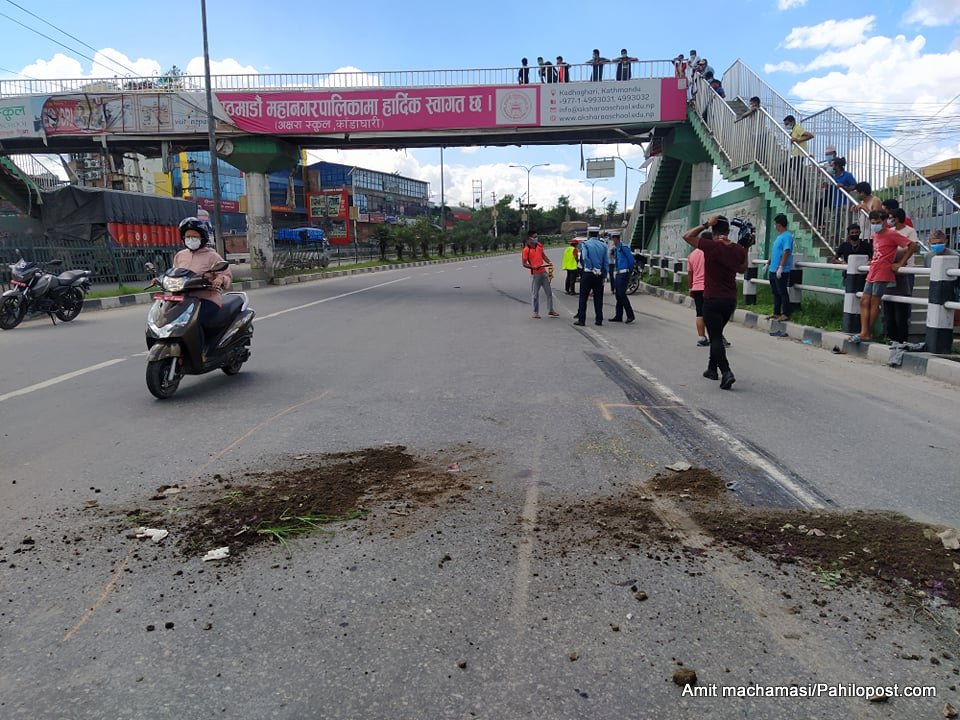 जडीबुटीमा ट्रकले ठक्कर दिँदा एक जना पैदलयात्रु गम्भीर घाइते