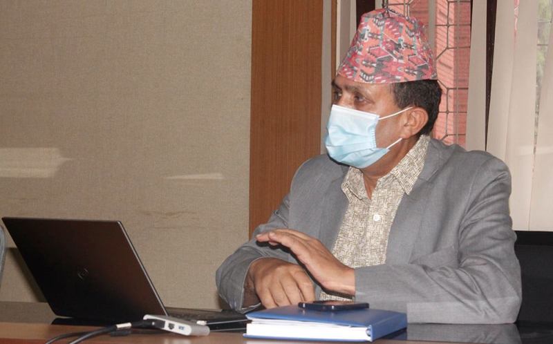 स्वास्थ्यमन्त्री ढकालले विज्ञसँग गरे छलफल : चुनौतीको सामना सामूहिक प्रयासबाट गर्नुपर्छ