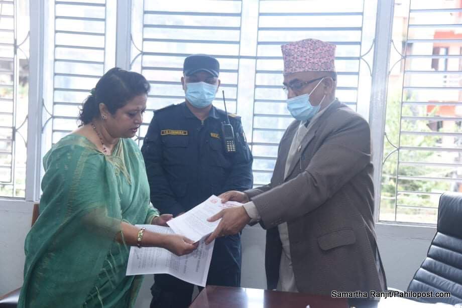 फुटपाथ पसल तथा ठेला व्यापार रोक लगाउन उपमेयर खड्गीको माग