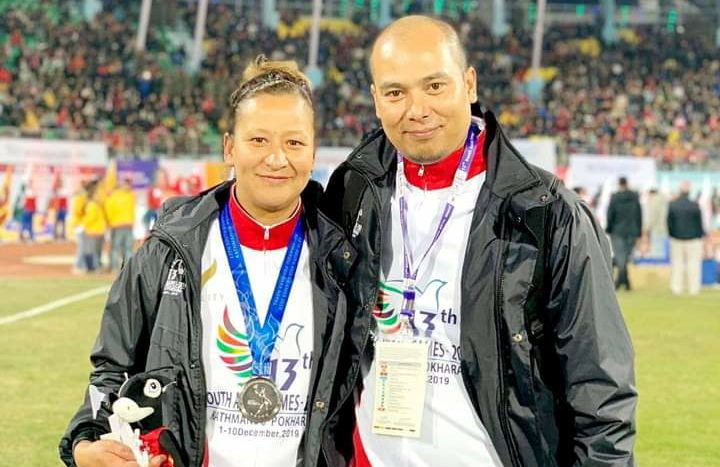 महिला बास्केटबल टिमका मुख्य प्रशिक्षकमा कोरोना पुष्टि, श्रीमती र छोरामा पनि संक्रमण