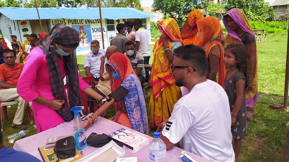 महेन्द्र नारायण निधि स्मृति प्रतिष्ठानद्वारा जनकपुरमा निःशुल्क स्वास्थ्य शिविरको आयोजना