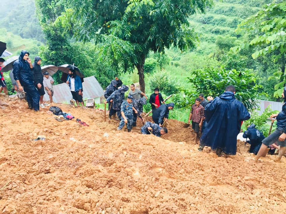 स्याङ्जामा पहिरो : चार जनाको मृत्यु, ५ वेपत्ता
