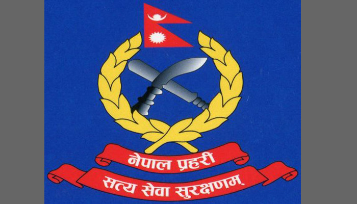 डिस्कोका मालिकलाई धम्क्याएर रकम असुल्ने सई प्रहरीको फन्दामा