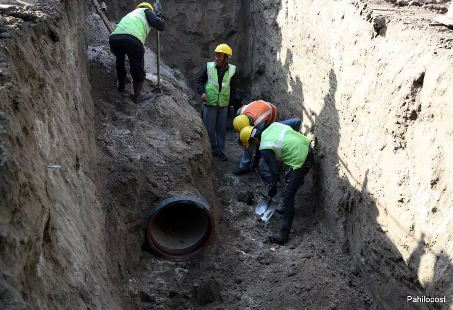 मेलम्चीको पाइप बिच्छ्याउने क्रममा खाल्डोमा पुरिएर तीन मजदुरको मृत्यु