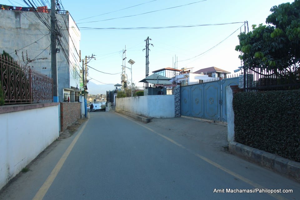 खुमलटारमा पनि गुट बैठक जारी, ओलीविरुद्ध कस्तो होला रणनीति?