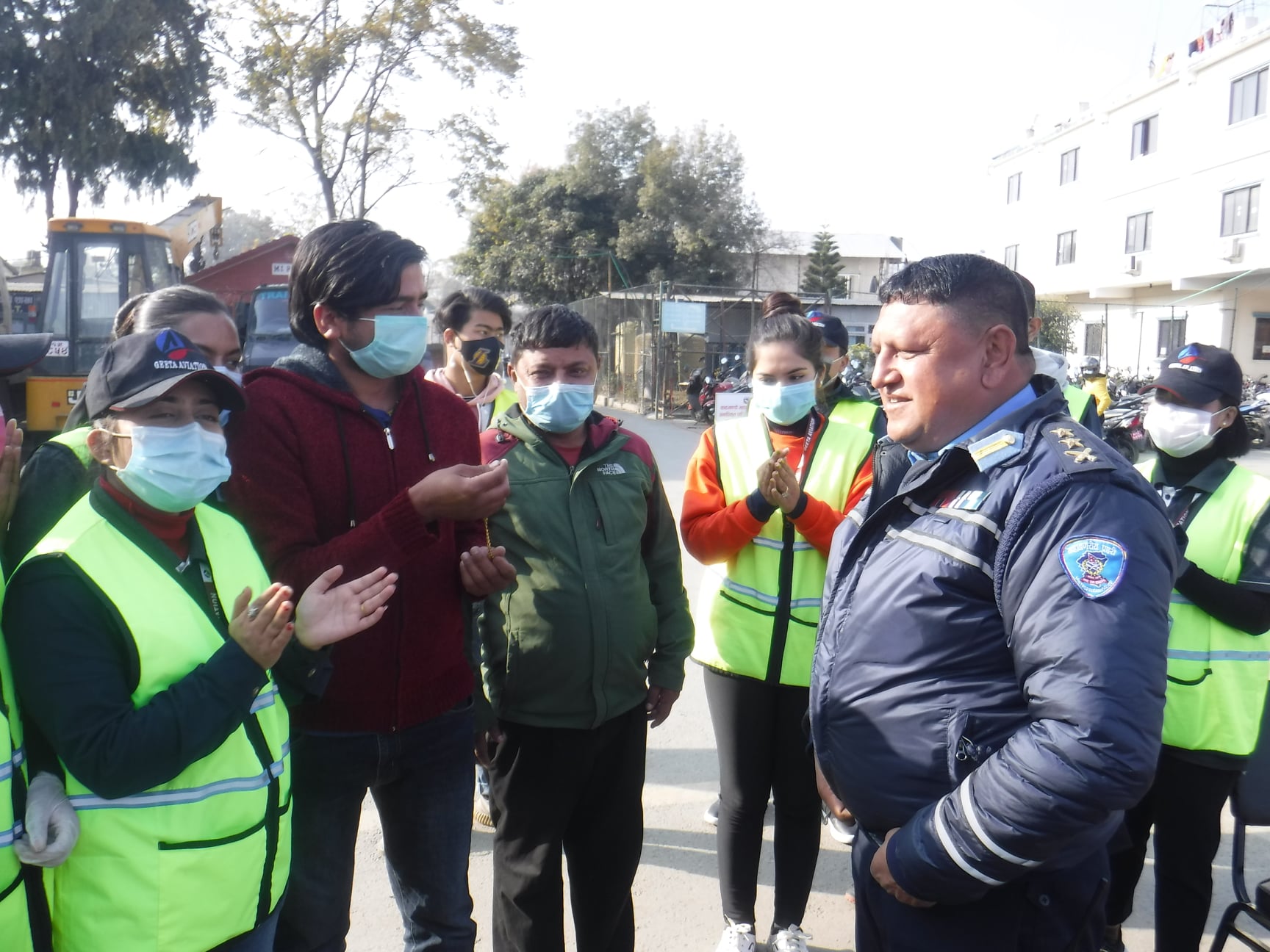 ट्याक्सीमा छुटेको सुनको ब्रासलेट भेटियो