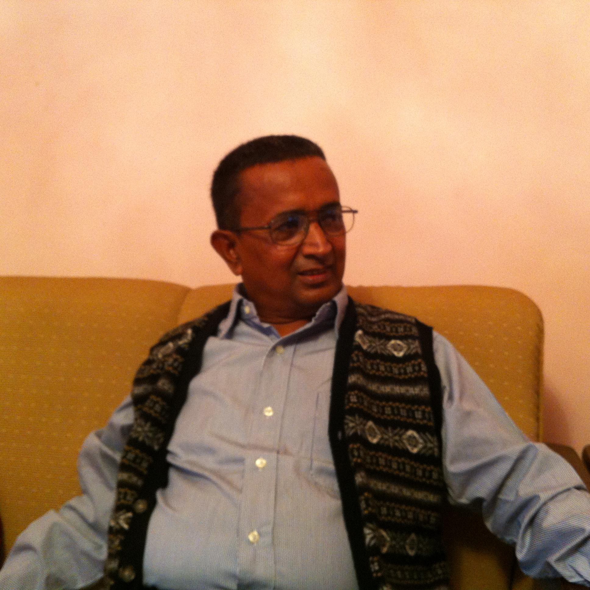 शहरी विकासमन्त्री गिरी पदमुक्त, मन्त्रालयको जिम्मेवारी कमल थापालाई
