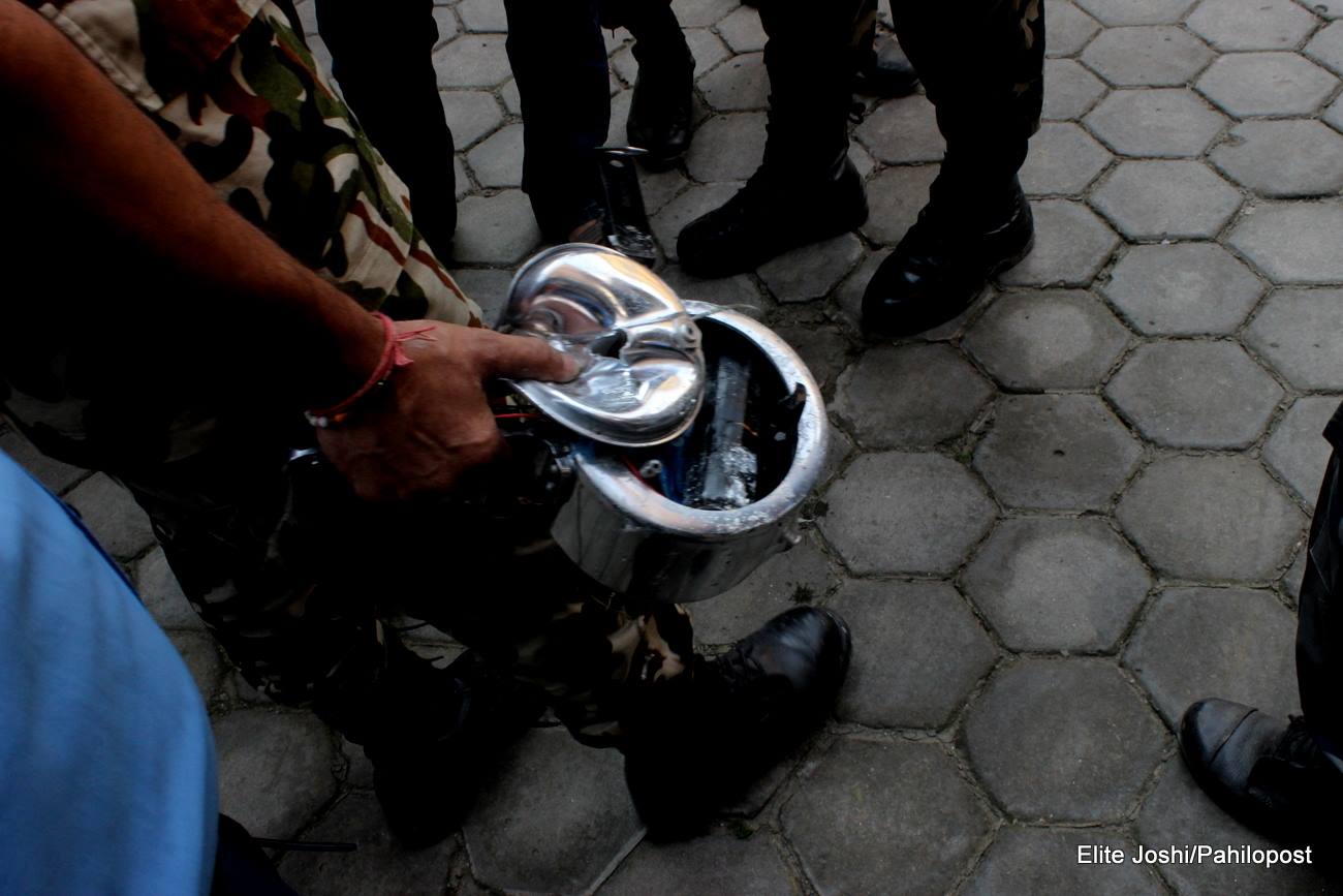 भक्तपुरको गेस्ट हाउसमा भेटिएको शंकास्पद वस्तु : पैसा नतिर्न 'नक्कली बम' को नाटक