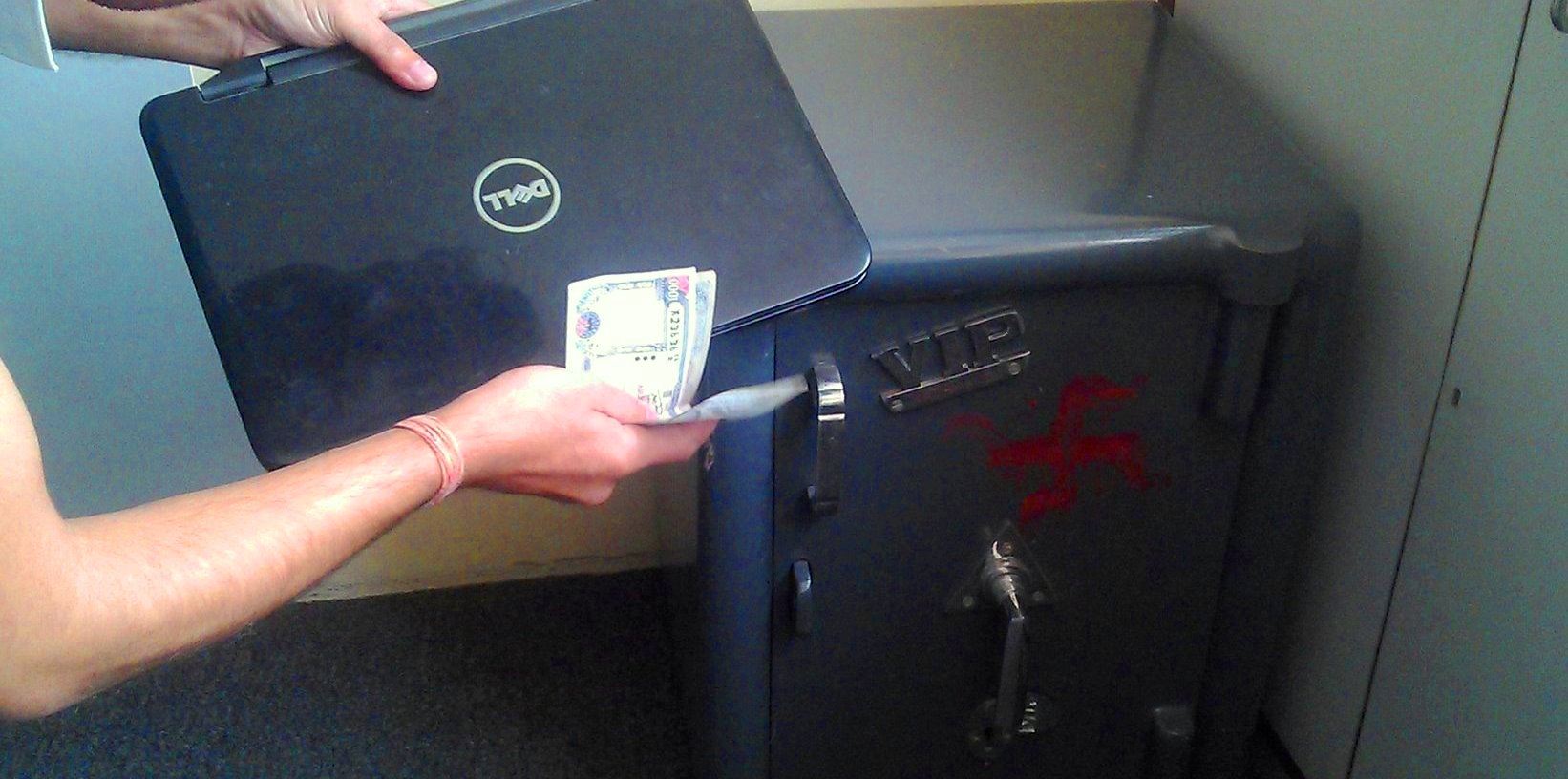 सहकारी संस्था 'टार्गेट' गरेर चोरी गर्ने युवक समातिए, सात वटा सहकारीबाट ४३ लाख रुपैयाँ र ९ तोला सुन थिए उडाएका