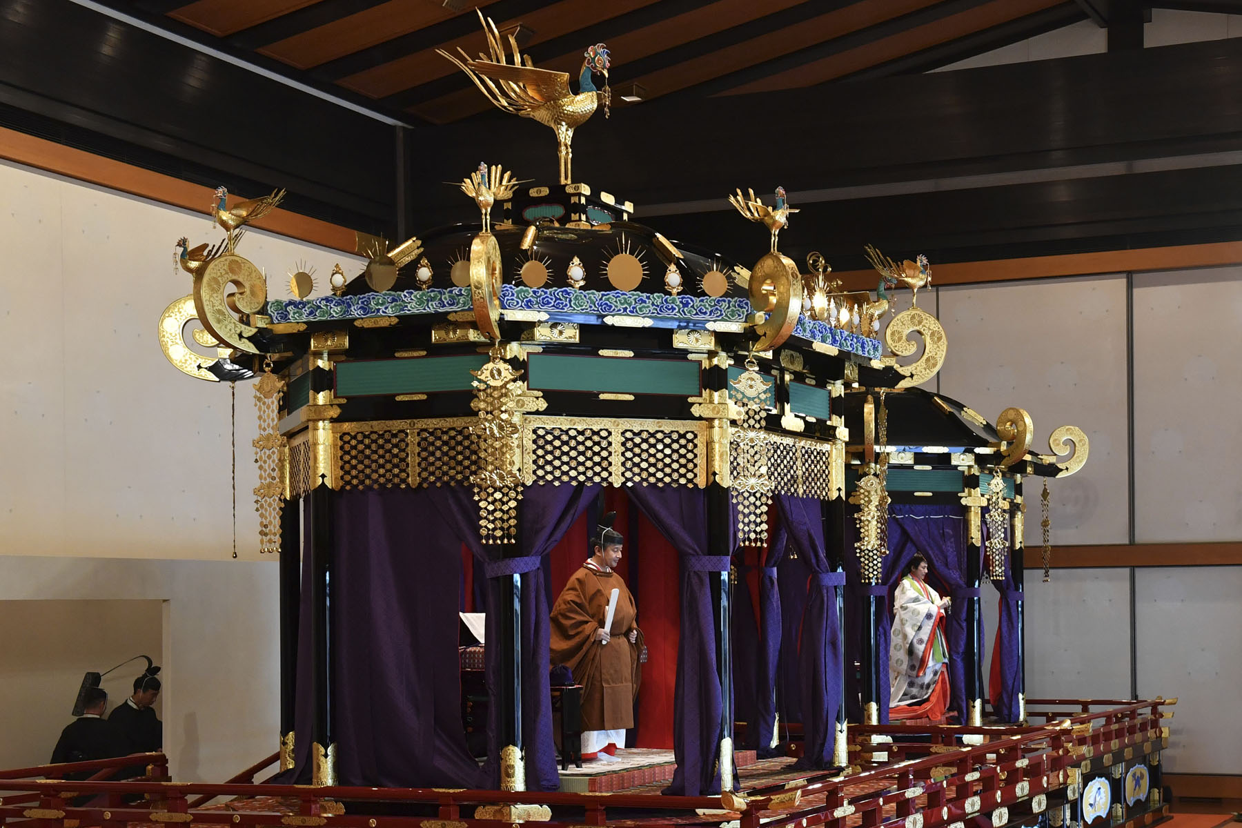 जापानी सम्राट नारूहितोद्वारा राजगद्दी आरोहण