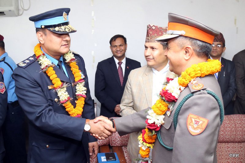 सर्वेन्द्र र शैलेन्द्रले लगाए दर्ज्यानी चिह्न