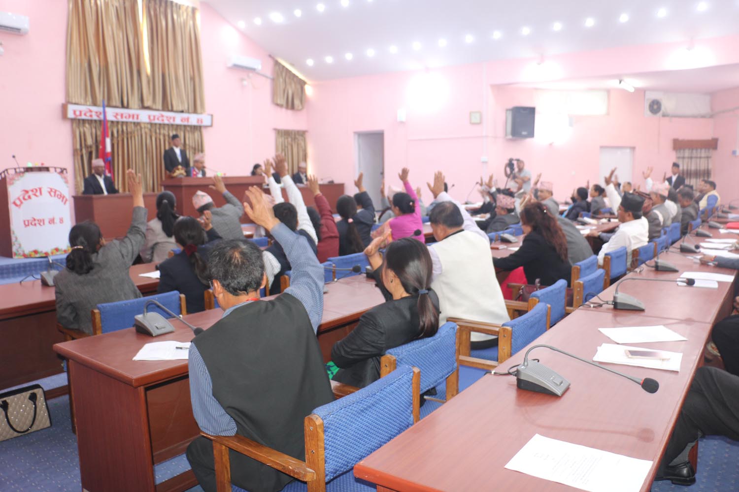 प्रदेशसभा बैठकः 'राजधानी तोक्ने समितिको म्याद थप'