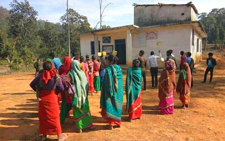 युवाहरु शिक्षित भएपछि पहिलोपटक योजना माग, आक्रोशित गाउँलेद्वारा गाविस कार्यालयमा तालाबन्दी