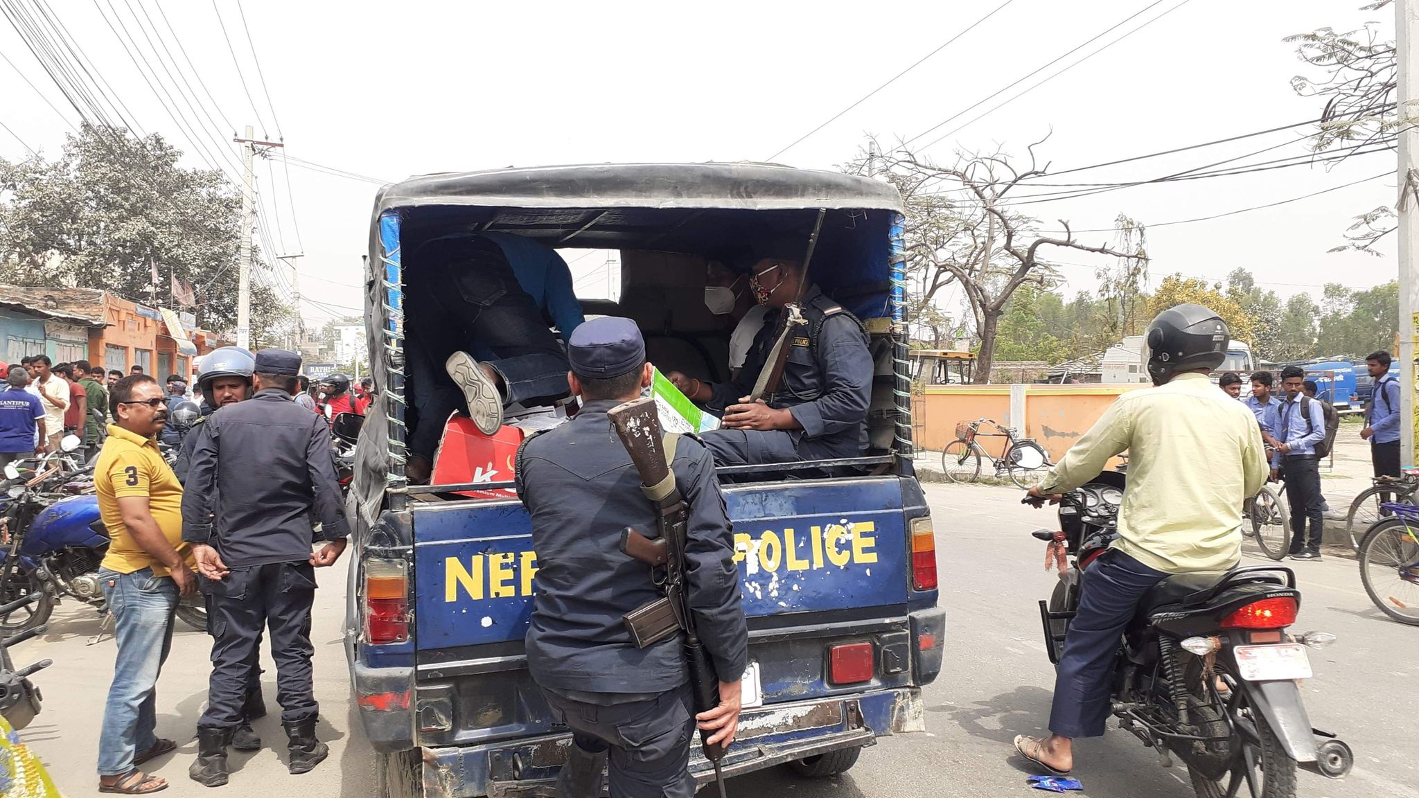 सीटीइभीटीको प्रश्नपत्र आउट गरेको आरोपमा जनकपुरबाट ५ जना पक्राउ 