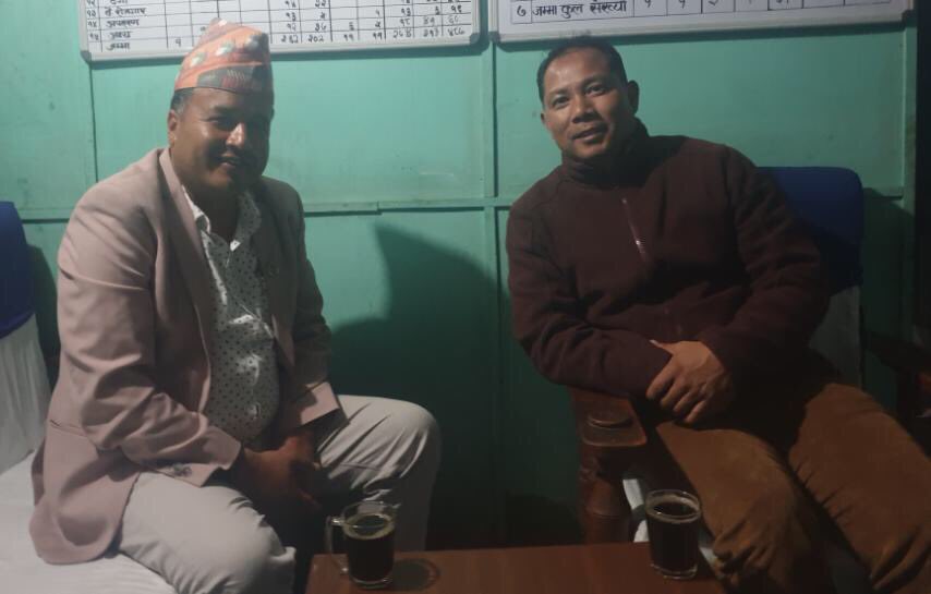 रेशम चौधरीलाई डिल्लीबजार कारागार पुगेर भेटे एमाले सांसद महेश बस्नेतले