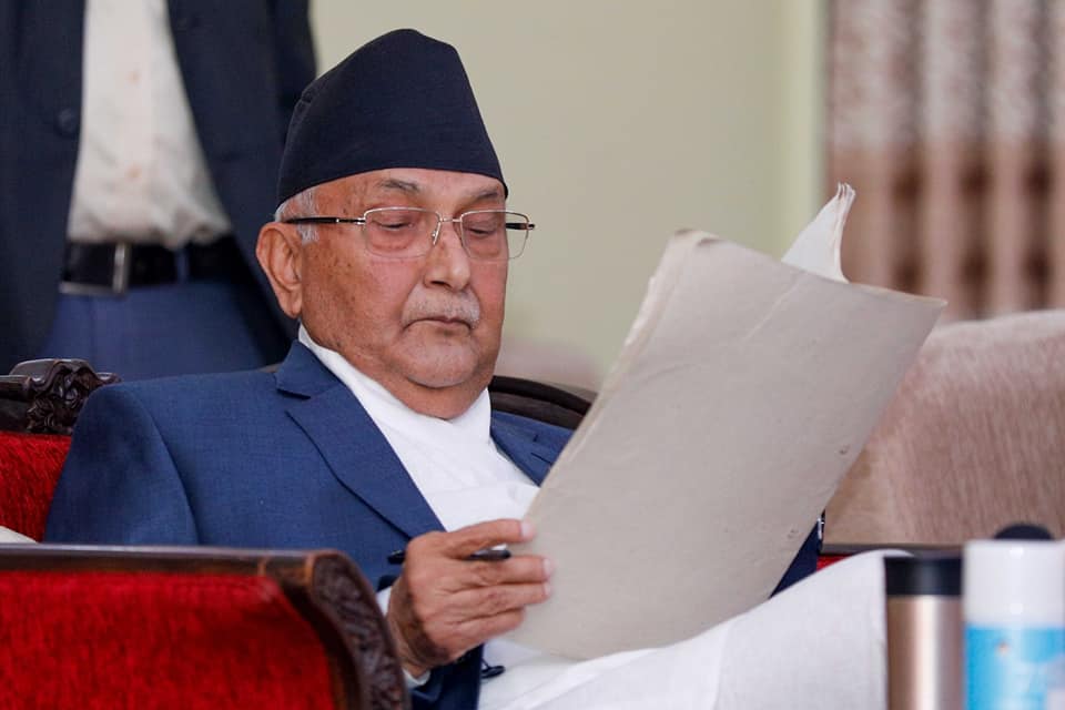 नेपाल-खनाल समूहले धमाधम समानान्तर कमिटी बनाउन थालेपछि रणनीति तय गर्न ओलीले बोलाए केन्द्रीय कमिटीको बैठक