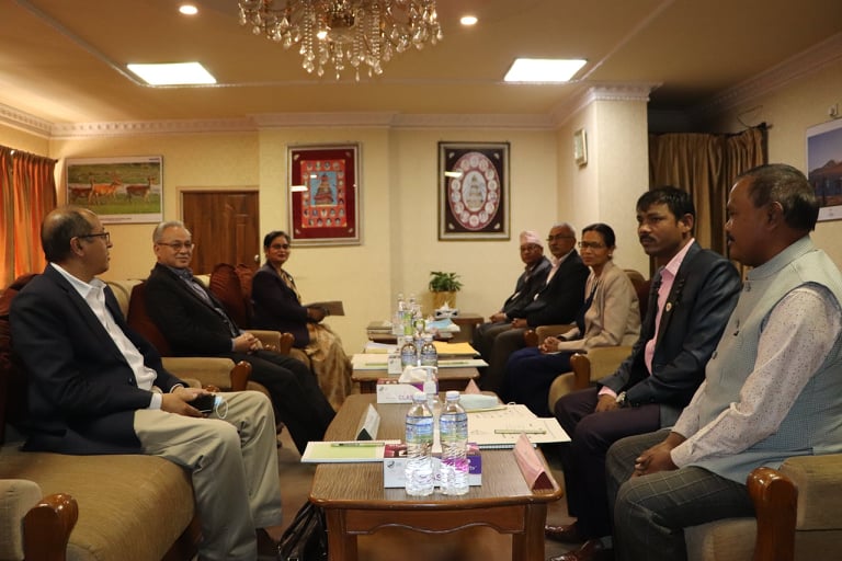 गृहमन्त्रीको नेतृत्वमा थारुहट थारुवान संघर्ष समितिसँग सरकारको वार्ता सुरु