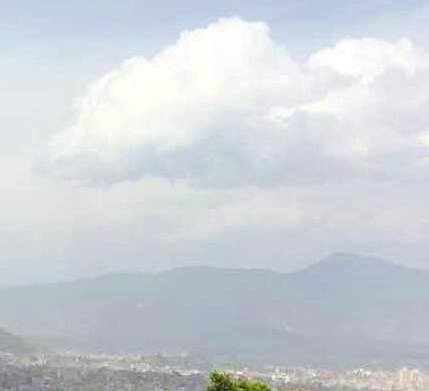 बंगालको जलवाष्पयुक्त हावाले मौसम बदली