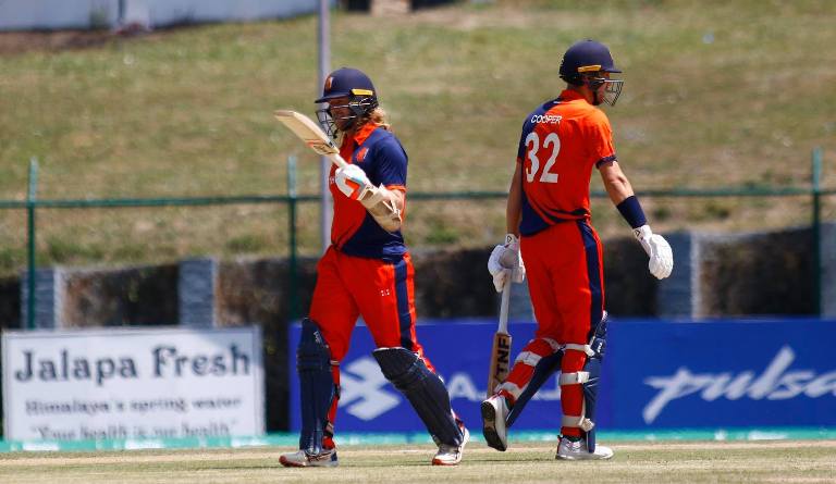 मलेसियालाई नेदरल्याण्ड्सले दियो १ सय ९२ रनको विशाल लक्ष्य, म्याक ओडोवडको शतक