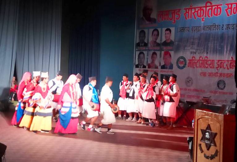 राजधानीमा झुमे लमजुङे कलाकार, राष्ट्रकवि सहित कलाकार सम्मानित