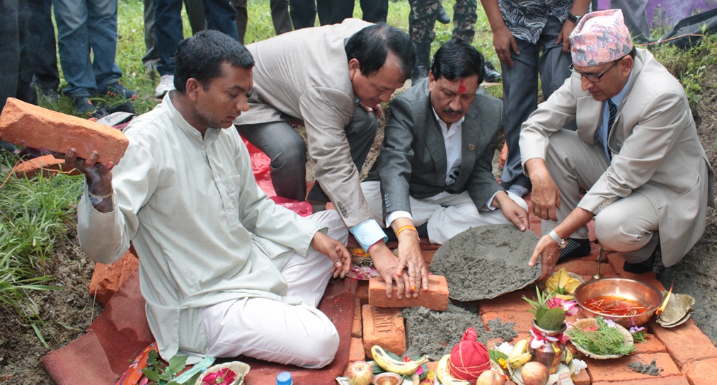 ३४ करोड लागतमा हिटिङ पुलको सिलान्यास, २०१९ सम्म बनाउने लक्ष्य