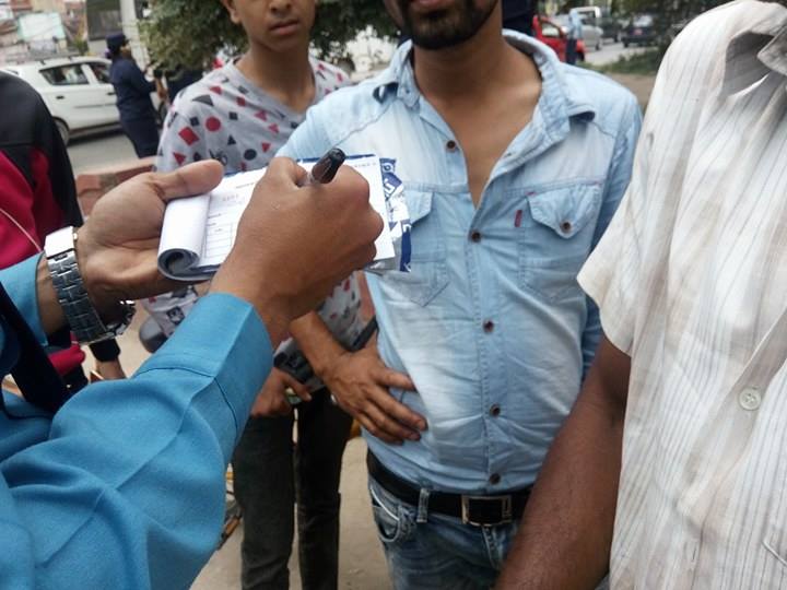 होसियार! जथाभाबी बाटो नकाट्नुस्, जरिवानामा पर्नुहोला 