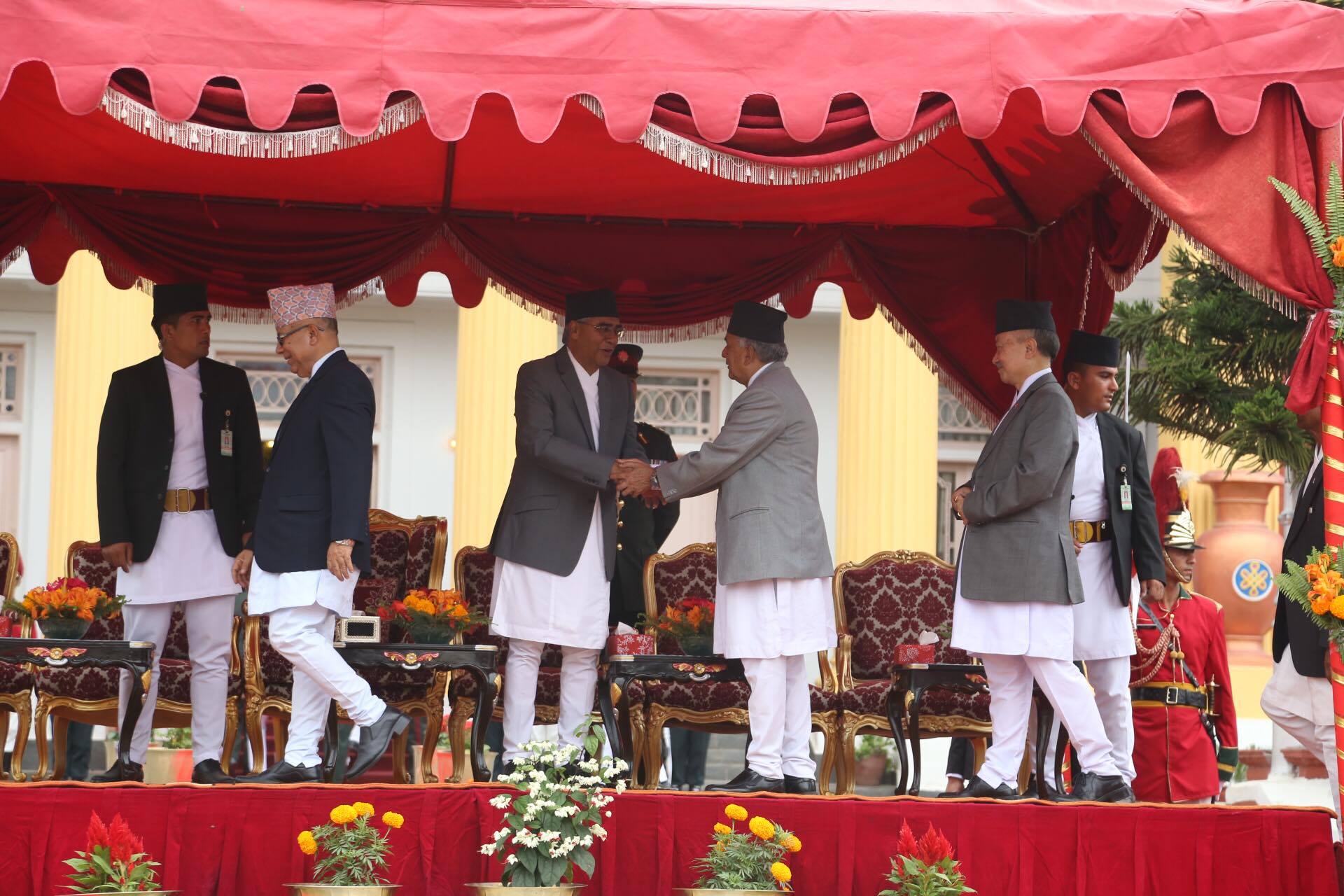 सपथ समारोहपछि शहीद पार्क, पार्टी अफिस हुँदै प्रधानमन्त्रीको कार्यालय जाँदै देउवा