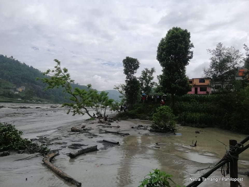 पाँच पोखरीमा बाढीका कारण जोखिममा रहेका बस्ती स्थानान्तरणको काम सुरु