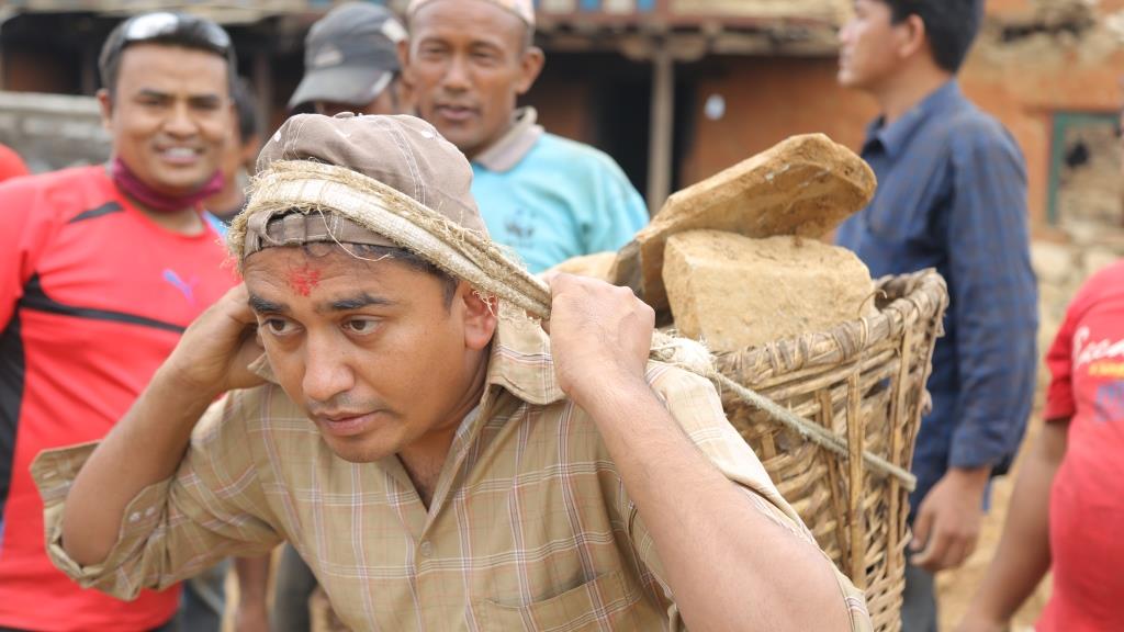 गिरानचौर एकीकृत बस्तीमा पसिना बगाउँदै धुर्मुस-सुन्तली, हेर्नुस् भिडियो