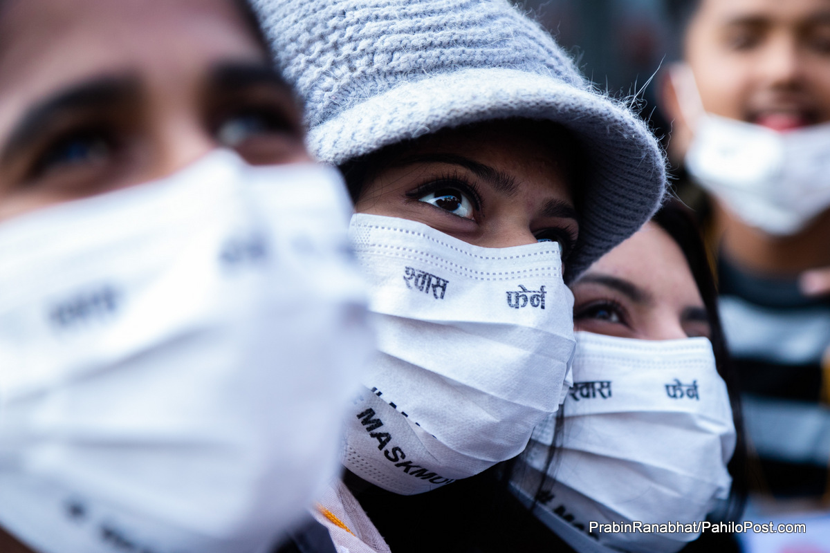 मास्क नलगाई निस्किनेलाई १ सय रुपैयाँ जरिवाना
