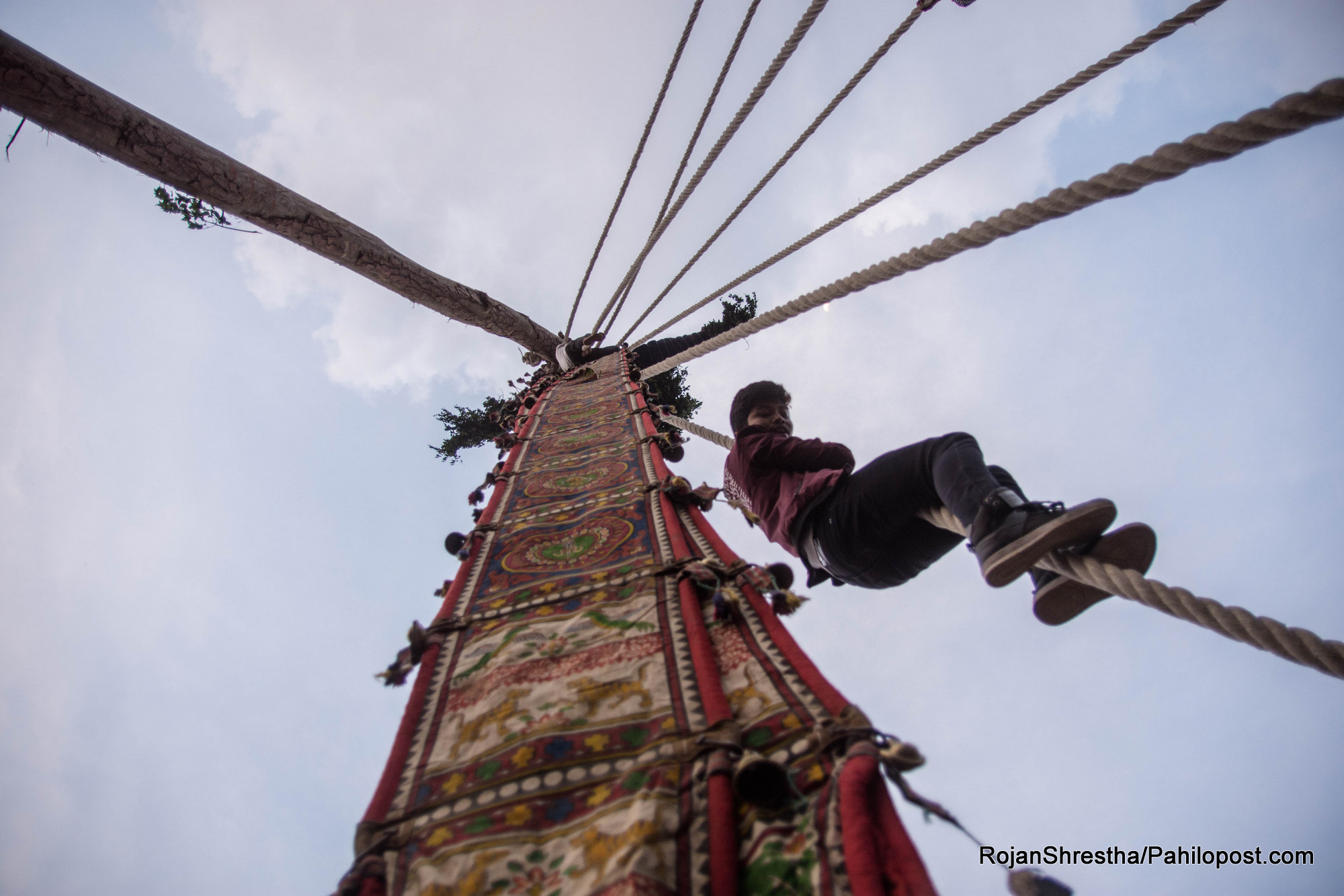 महालक्ष्मीमा य:सिं उठाएसँगै जात्रा सुरु : मध्यपुरथिमिमा चार दिन सार्वजनिक बिदा