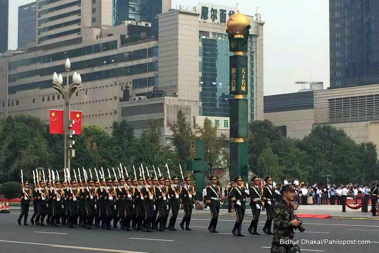 पारिवारिक पुन: मिलनको पर्व मनाउँदै चिनियाँ, आजै जनगणतन्त्र चीनको ७१ औं स्थापना दिवस