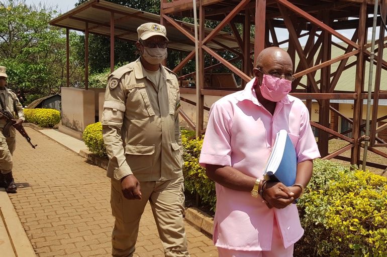 नरसंहारबाट सयौंलाई बचाएका 'होटल रुवान्डा' हिरोलाई २५ वर्ष जेल सजाय सुनाइयो