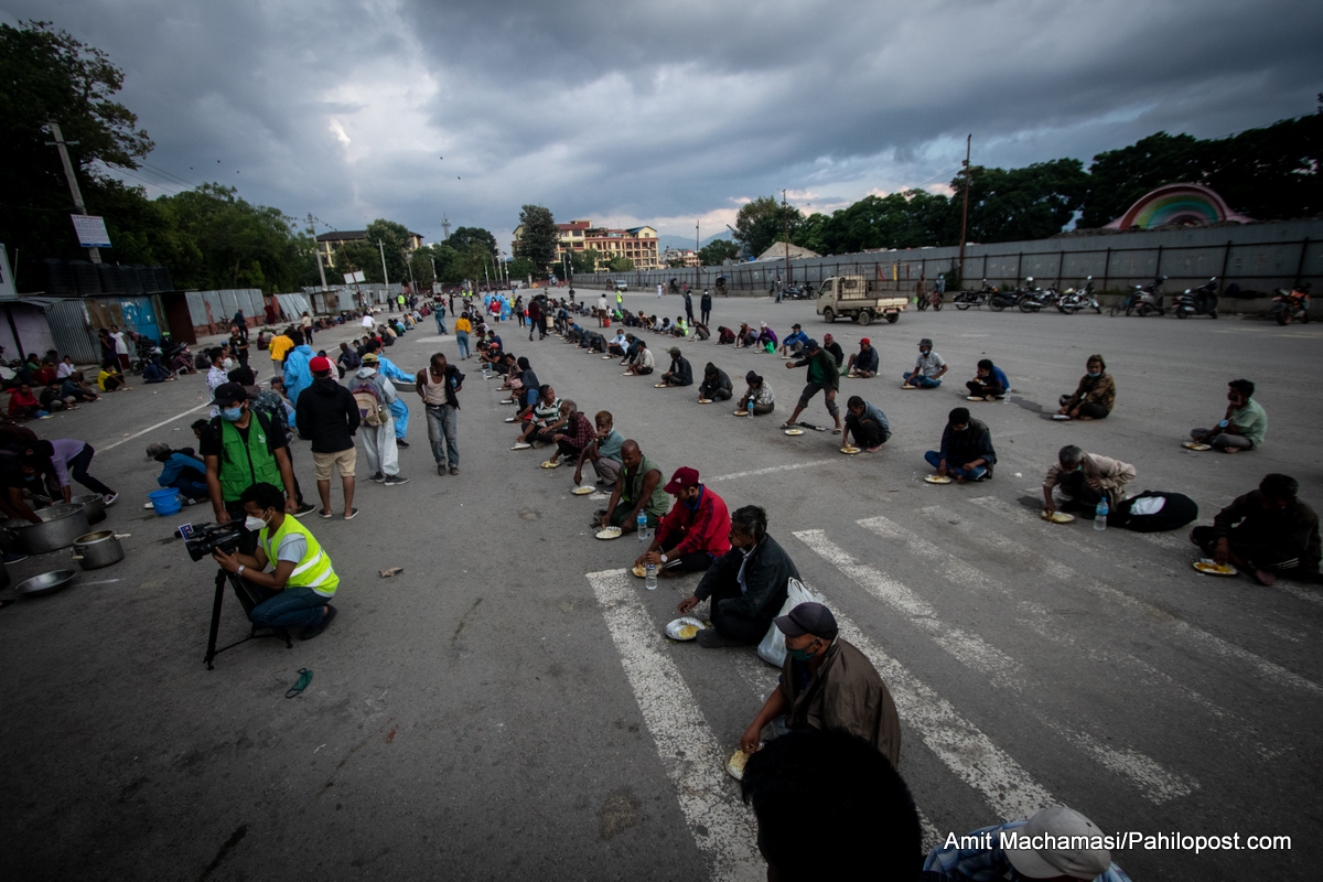 खुल्लामञ्चको खाना खुवाउने ठाउँ वागमती नदीको किनारमा पुग्यो, खै  त पार्टी प्यालेस?