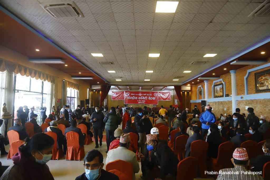 प्रचण्ड-नेपाल नेतृत्वको नेकपाको आन्दोलन तयारी, प्रवक्ता श्रेष्ठको संयोजकत्वमा २ हजार ५ सय १ सदस्यीय कमिटी!